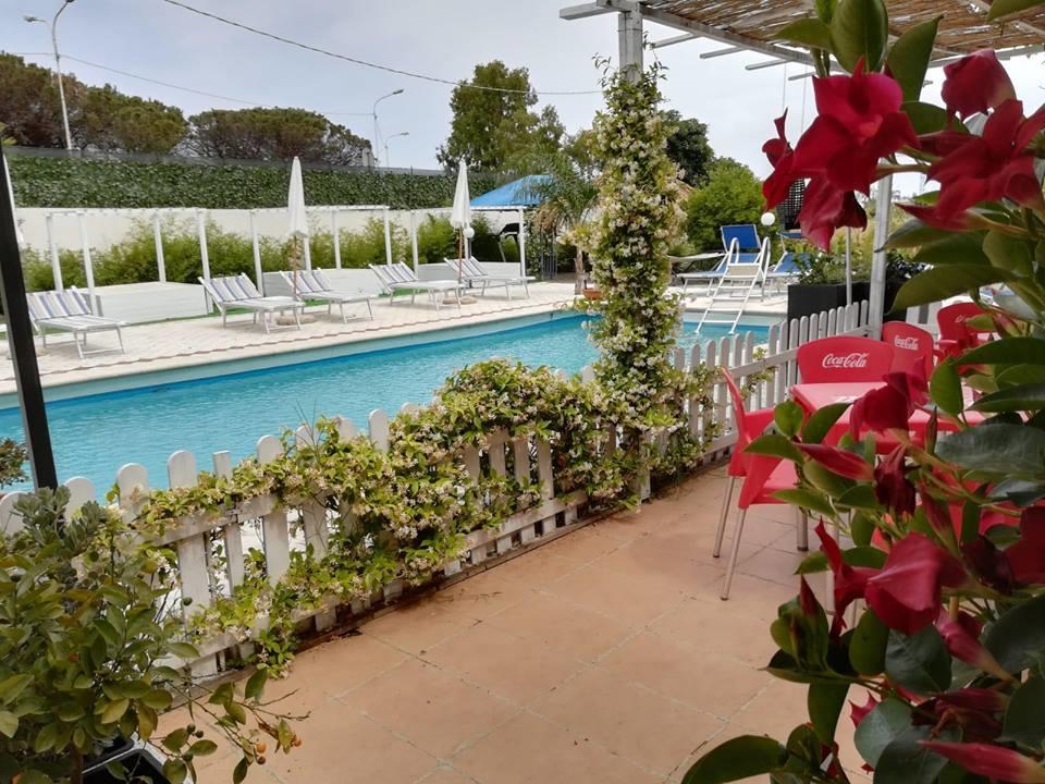 Villa Conti Giardini-Naxos Buitenkant foto