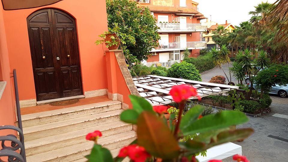 Villa Conti Giardini-Naxos Buitenkant foto