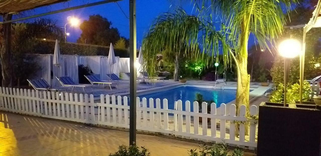 Villa Conti Giardini-Naxos Buitenkant foto