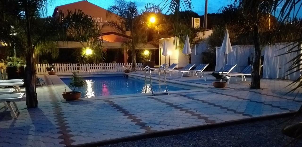 Villa Conti Giardini-Naxos Buitenkant foto