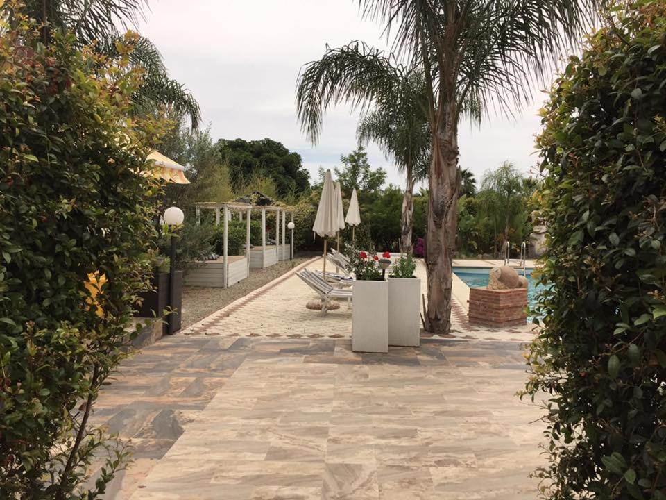 Villa Conti Giardini-Naxos Buitenkant foto